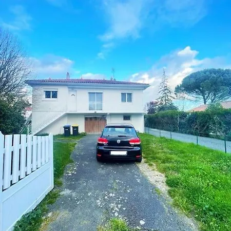 Jolie Maison De Vacances A 度假居 *
